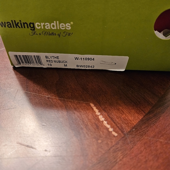 Walking Cradles Women's size 10 red flats. - Picture 4 of 7